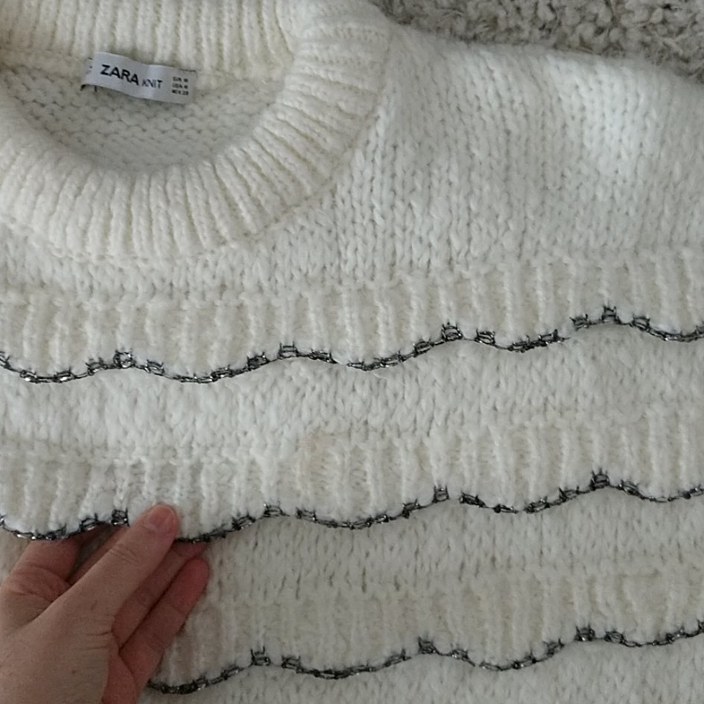 Zara Knit Ruffle Sweater - Picture 3 of 4